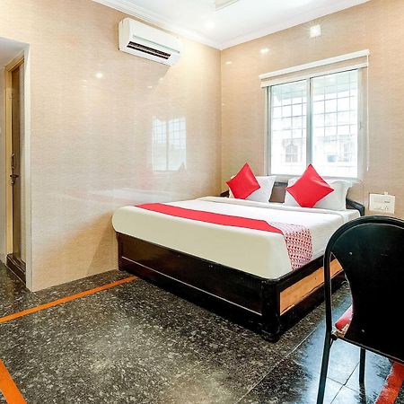 Hotel Tejasri Residency Виджаявада Экстерьер фото