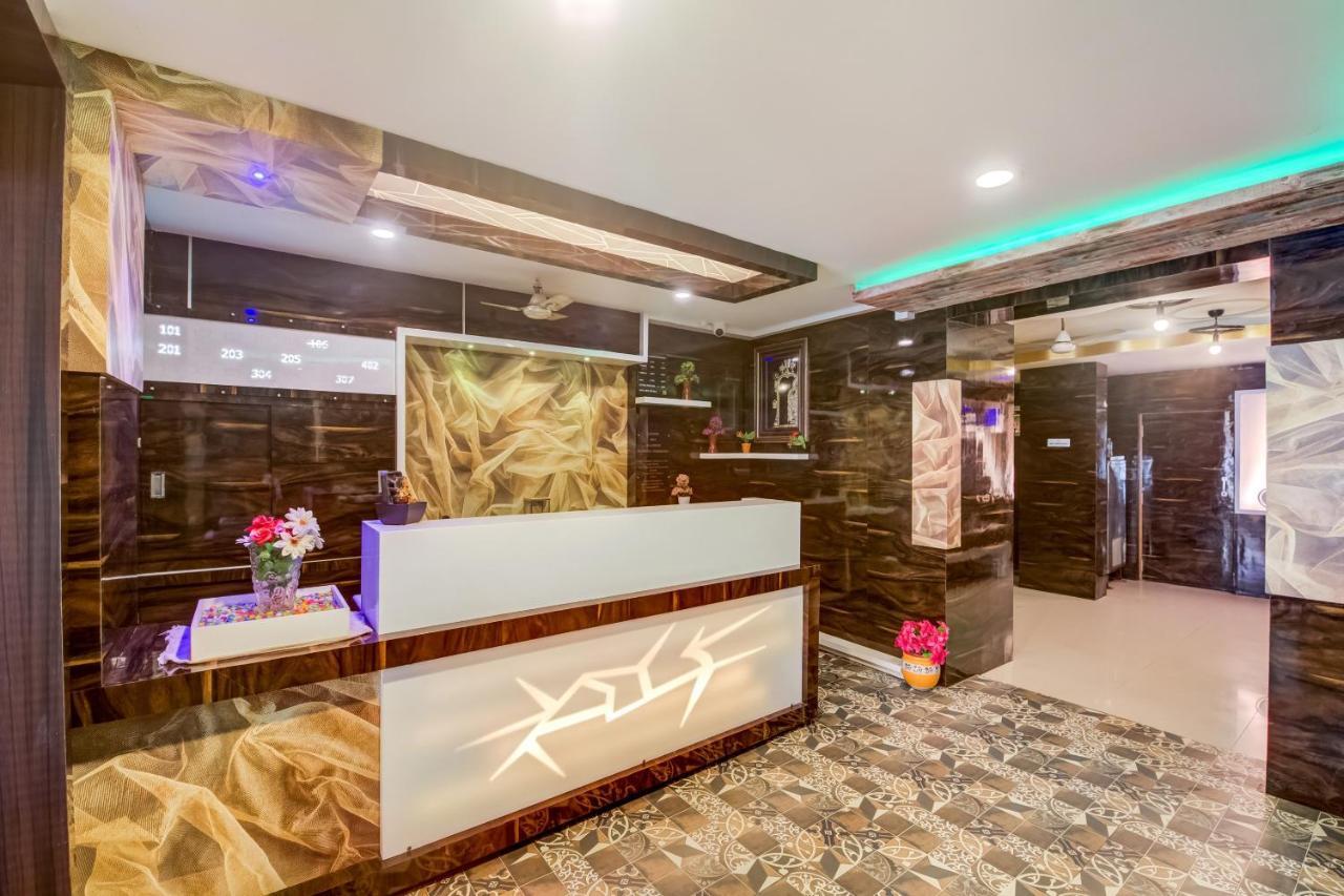 Hotel Tejasri Residency Виджаявада Экстерьер фото