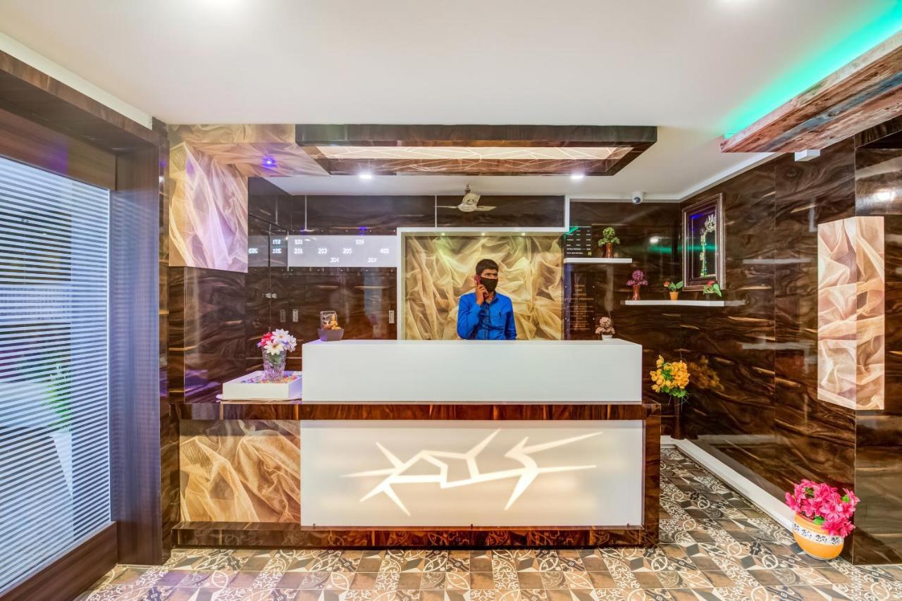 Hotel Tejasri Residency Виджаявада Экстерьер фото