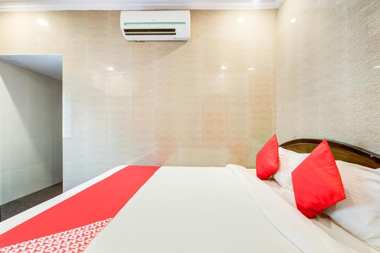 Hotel Tejasri Residency Виджаявада Экстерьер фото